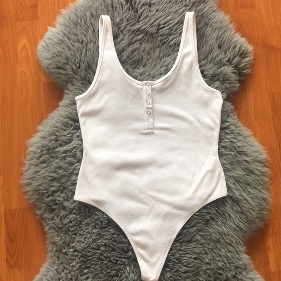 Aritzia "Sunday Best" Bodysuit with Snaps
